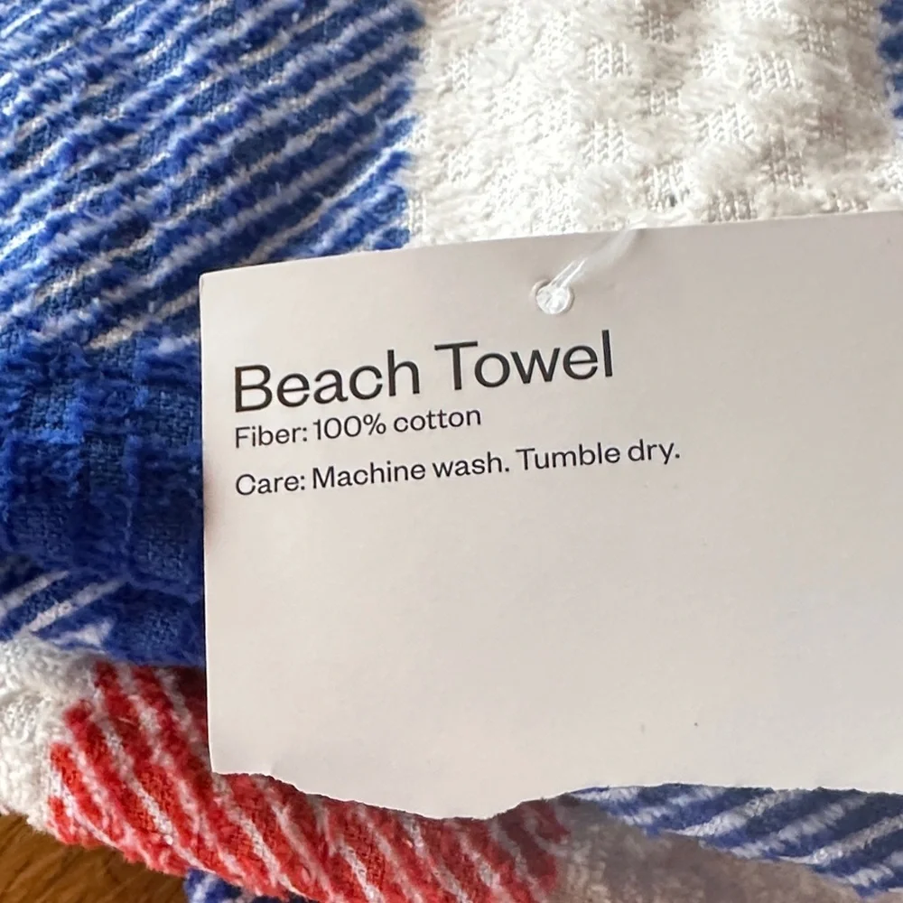 Room Essentials Blue and White Checkered Bath Towels NWT 6’ Long